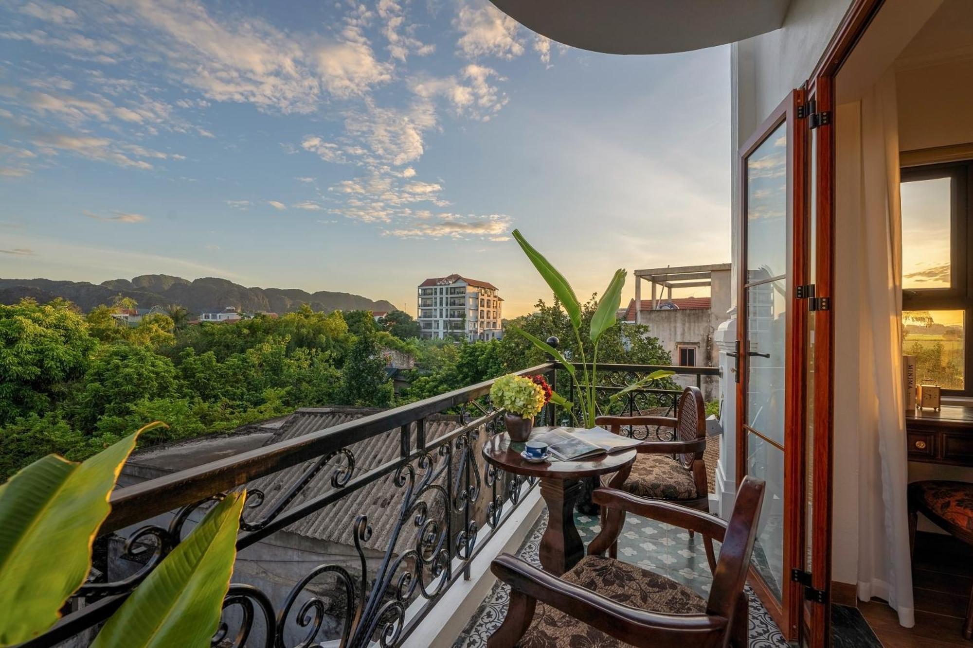 Tam Coc Mountain Sunset And Garden Hotel Ninh Binh Exterior foto